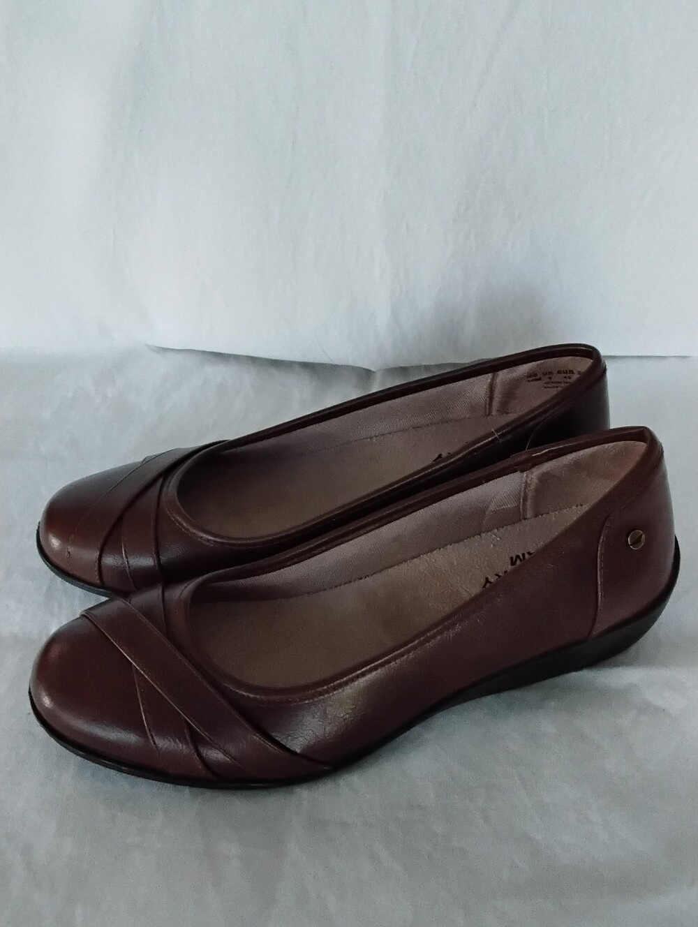 Women’s Life Stride Royal Flex Brown Leather Ballet Flats